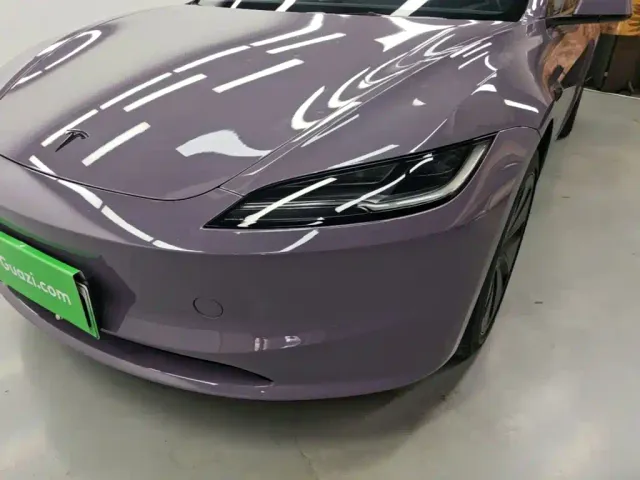 Tesla Model 3 — Фото автомобиля 23