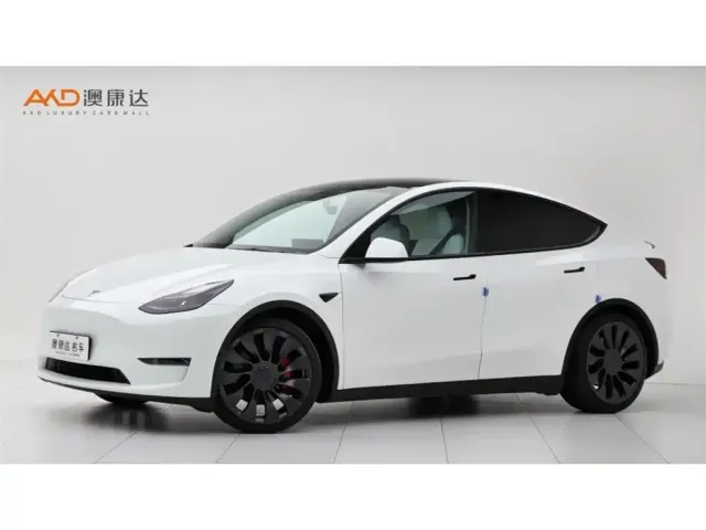Фотография автомобиля — Tesla Model Y
