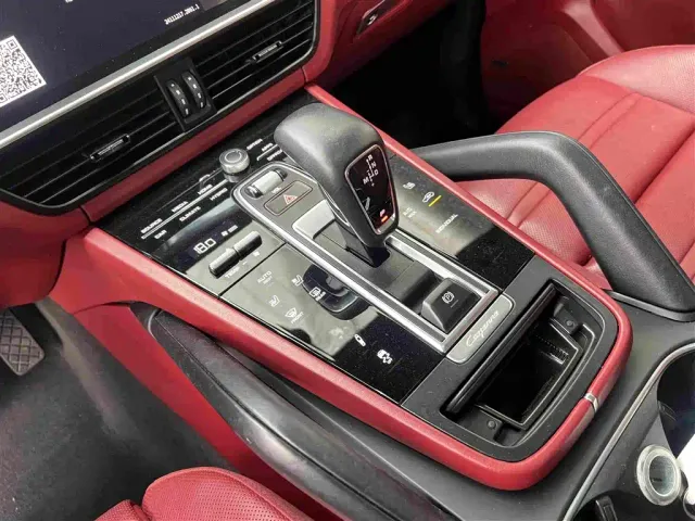 Porsche Cayenne New Energy 2021 Cayenne E-Hybrid 2.0T — Фото автомобиля 6