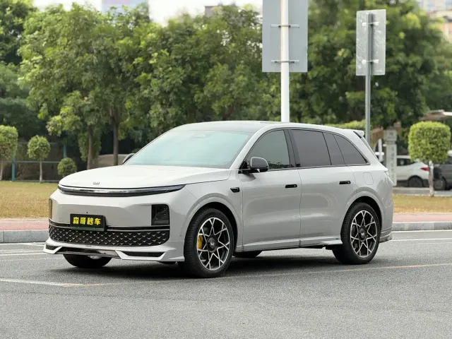 Фотография автомобиля — Li Auto L6