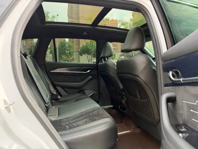 Geely Xingyue L — Фото автомобиля 9