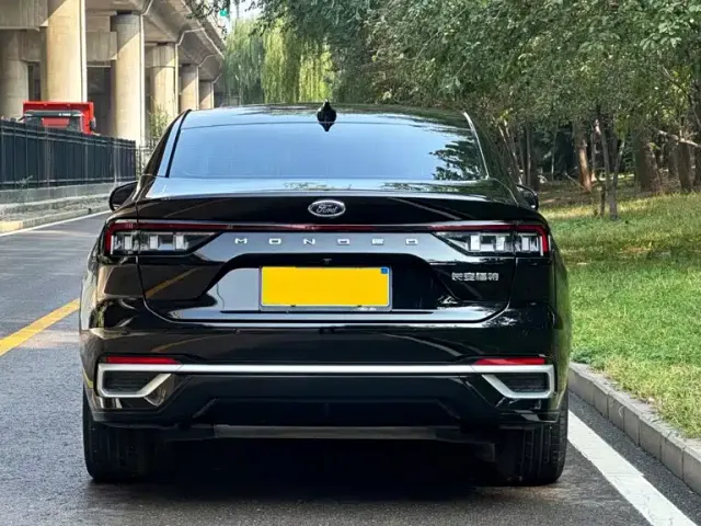 Ford Mondeo — Фото автомобиля 4
