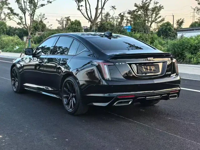 Cadillac CT5 — Фото автомобиля 9