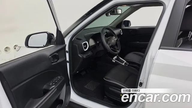 Hyundai Venue — Фото автомобиля 10