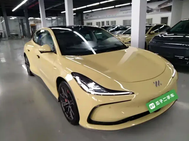 IM Motors L6 — Фото автомобиля 3
