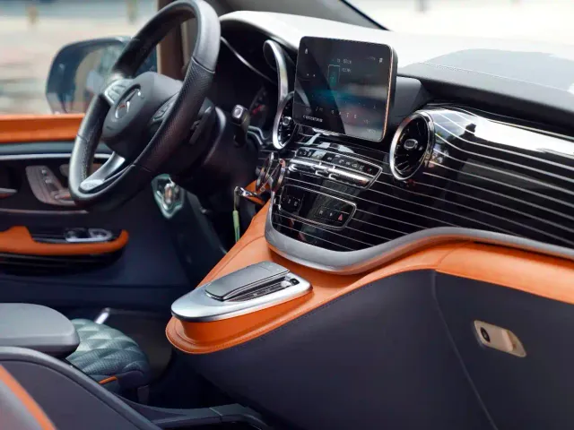 Mercedes-Benz V-Class — Фото автомобиля 27