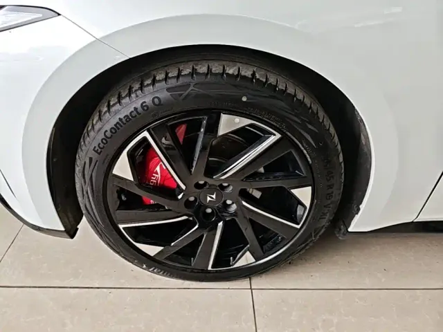 Dongfeng Yipai eπ007 2024 Extended Range 200 Ruyi Edition — Фото автомобиля 22