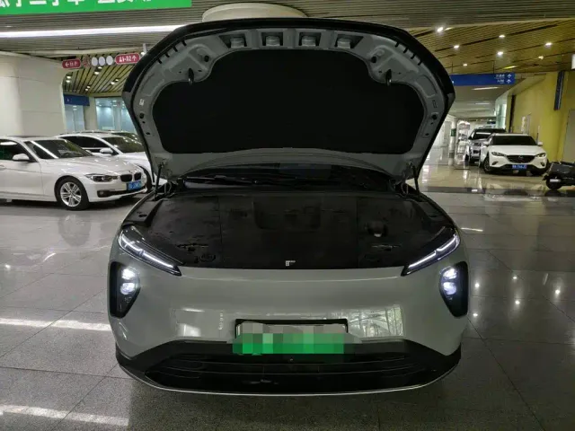 Nio ES6 — Фото автомобиля 16