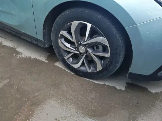 Buick Velite 6 — Фото автомобиля 25