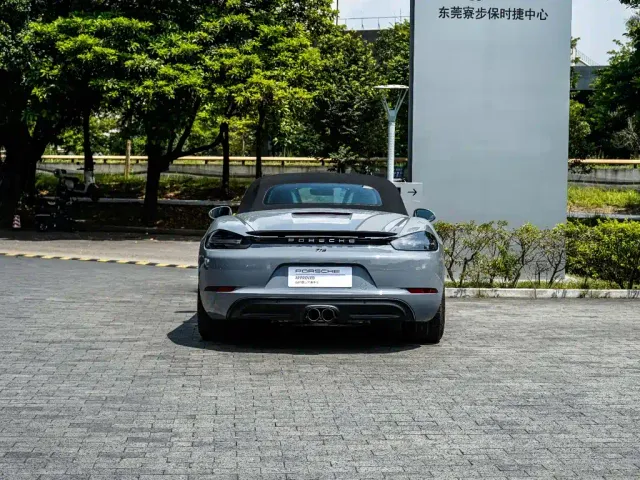Porsche 718 — Фото автомобиля 15