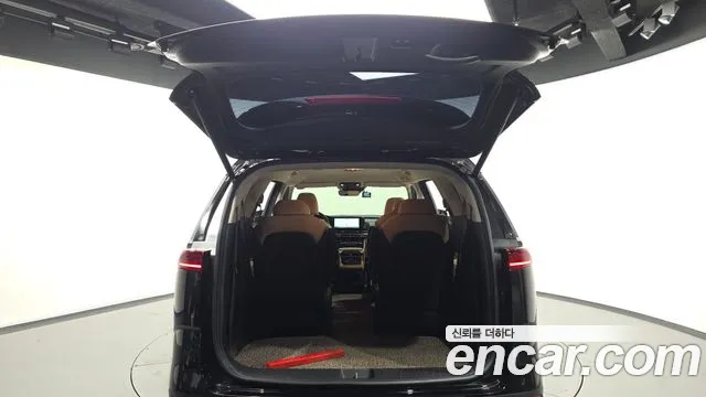 Kia Canival Carnival 4 поколение 9 мест Signature — Фото автомобиля 30