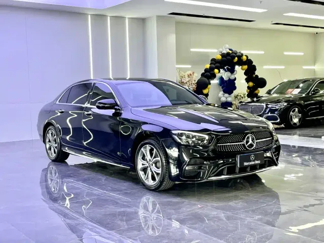 Mercedes-Benz E-Class — Фото автомобиля 7