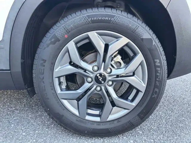 Kia Seltos — Фото автомобиля 5