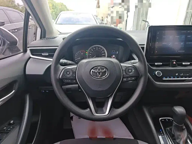 Toyota Corolla — Фото автомобиля 10