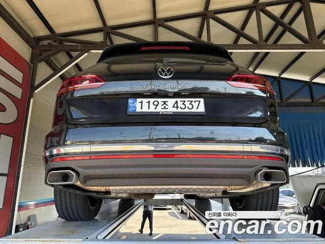 Volkswagen Touareg Generation 3 — Фото автомобиля 2