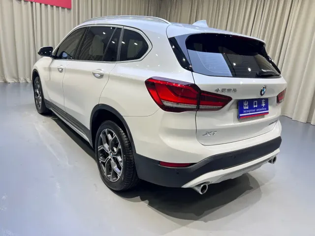 BMW X1 — Фото автомобиля 5