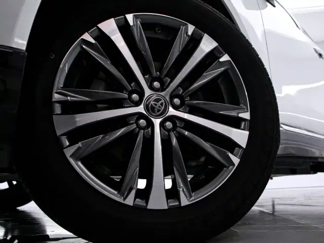 Toyota Venza — Фото автомобиля 17