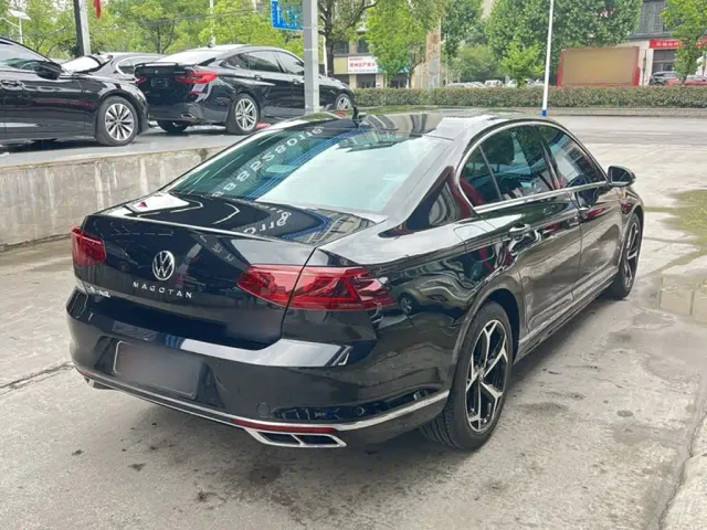 Volkswagen Magotan — Фото автомобиля 12