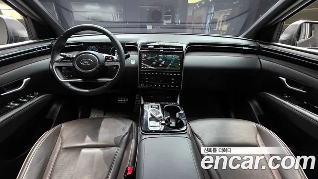 Hyundai Tucson Tucson (NX4) Дизель 2.0 2WD — Фото автомобиля 3