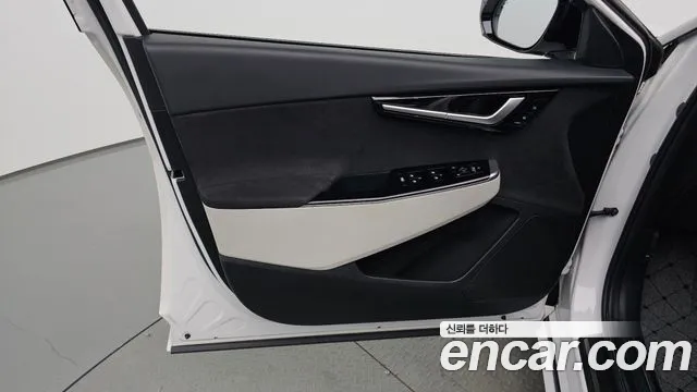 Kia EV6 — Фото автомобиля 13