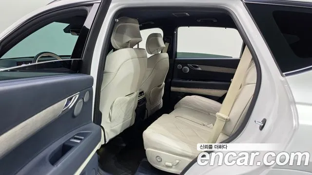 Genesis GV80 — Фото автомобиля 17
