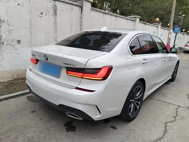 BMW 3 Series — Фото автомобиля 6