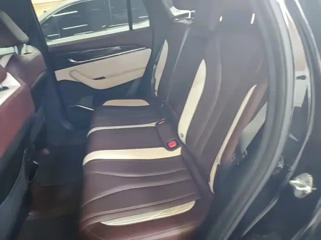 Geely Xingyue L — Фото автомобиля 16