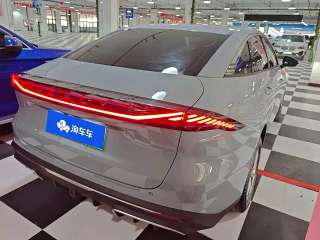 Geely Galaxy L6 — Фото автомобиля 3