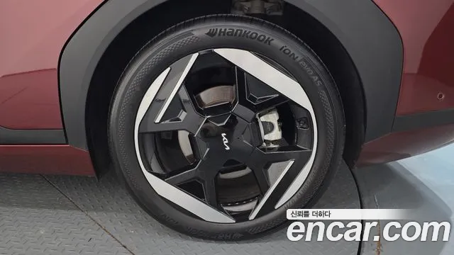Kia EV4 — Фото автомобиля 6
