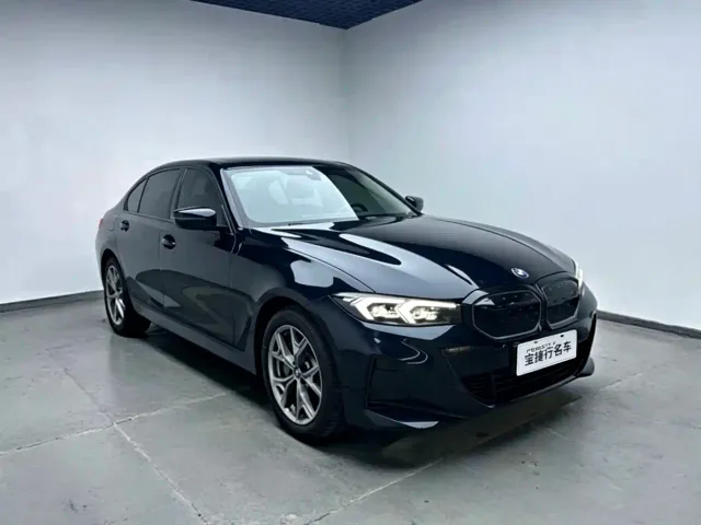 BMW i3 — Фото автомобиля 2