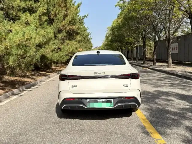 BYD Seal 06 — Фото автомобиля 9