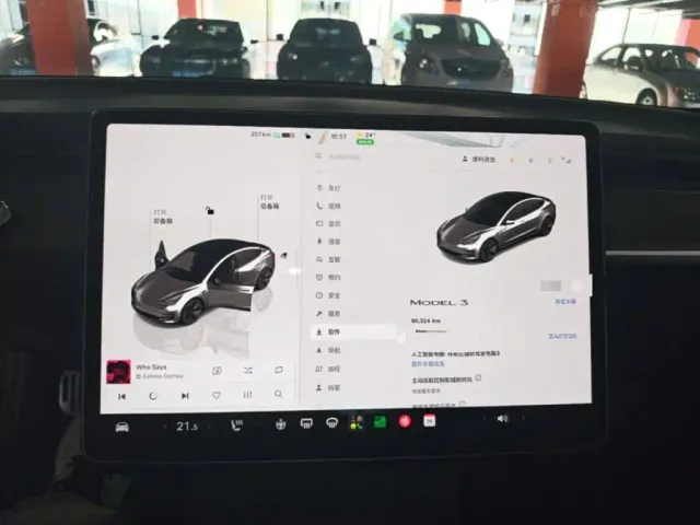 Tesla Model 3 — Фото автомобиля 9