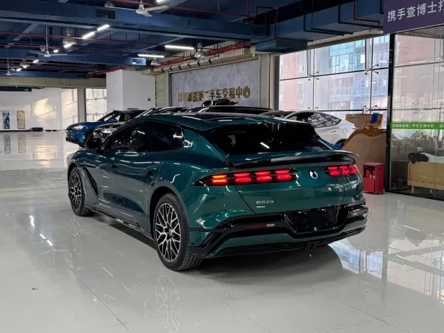 Denza Z9GT — Фото автомобиля 4