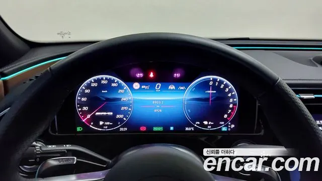 Mercedes-Benz E-Class — Фото автомобиля 8
