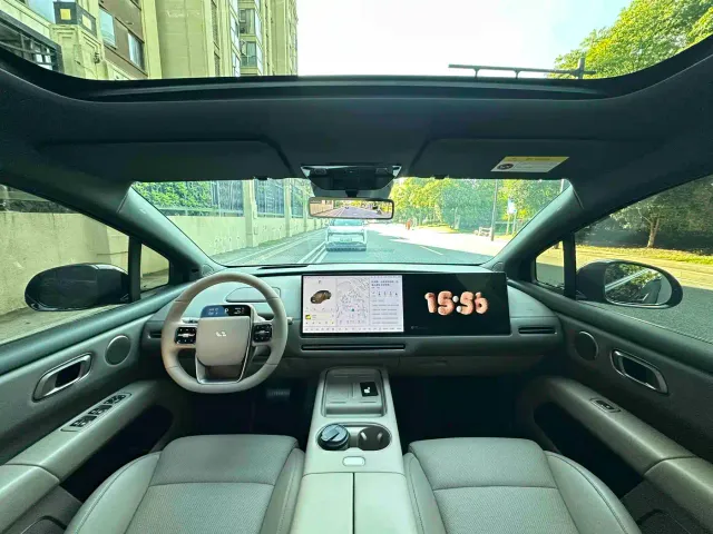 Li Auto i6 — Фото автомобиля 15