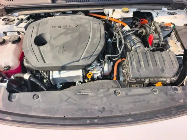 Geely Galaxy L6 — Фото автомобиля 10