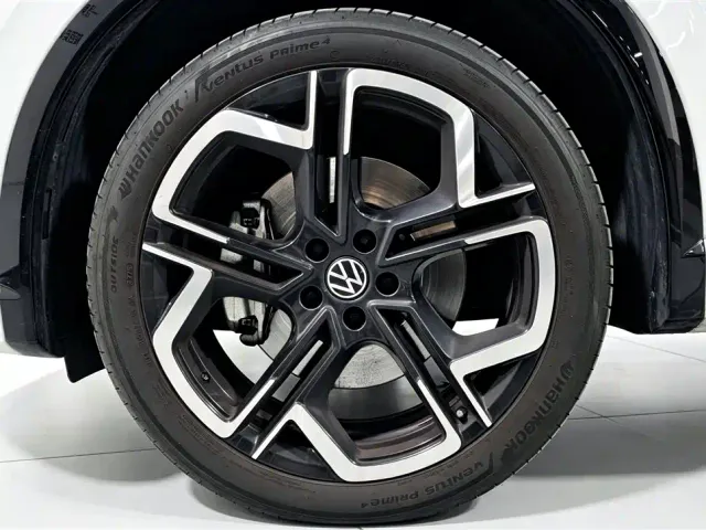 Volkswagen Tiguan L — Фото автомобиля 30