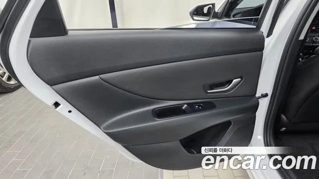 Hyundai Avante CN7 — Фото автомобиля 14