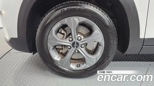 Kia Seltos — Фото автомобиля 5
