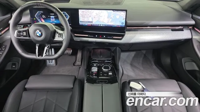 BMW 5 Series — Фото автомобиля 10