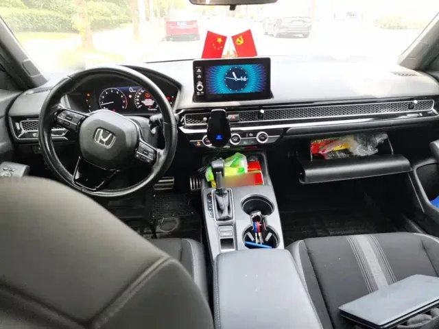 Honda Civic — Фото автомобиля 12