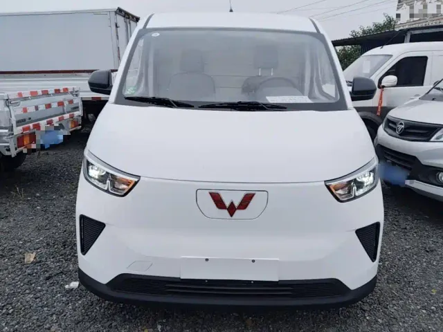 Wuling Yangguang — Фото автомобиля 2