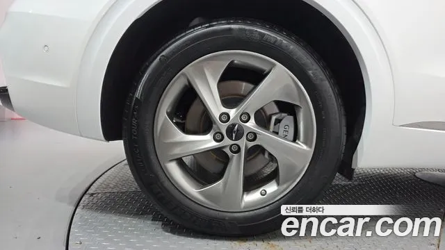 Genesis GV70 2.5T Бензин AWD — Фото автомобиля 5