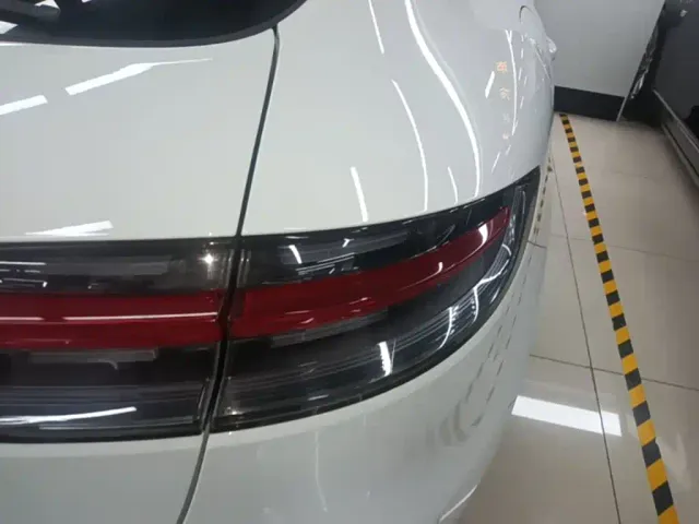 Porsche Macan — Фото автомобиля 7