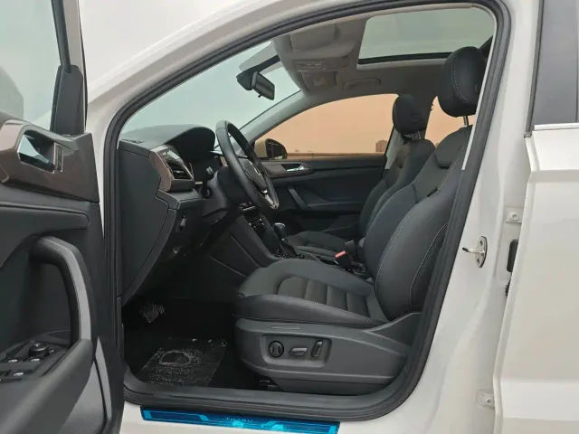 Volkswagen Tharu — Фото автомобиля 10