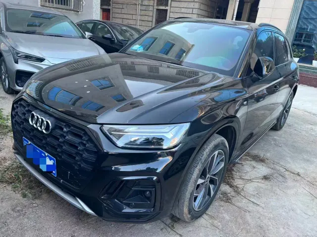 Фотография автомобиля — Audi Q5L