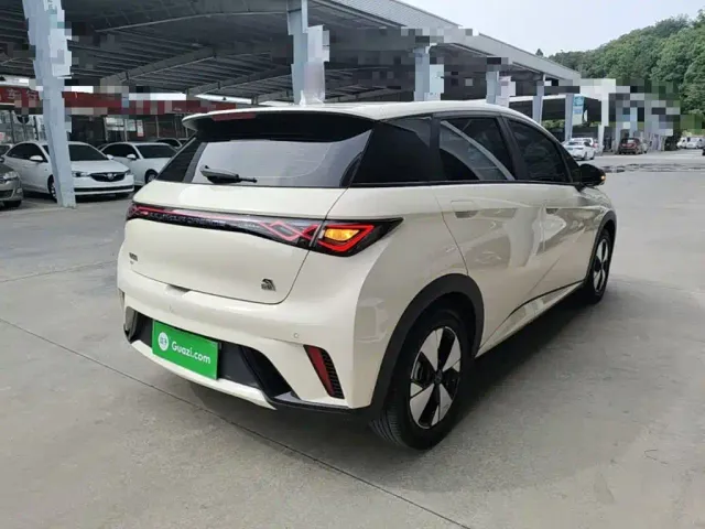 BYD Dolphin — Фото автомобиля 6