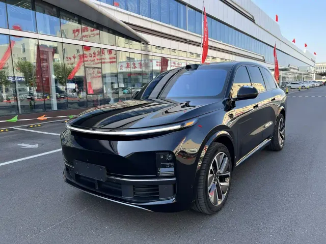 Фотография автомобиля — Li Auto L8