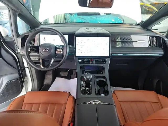 GAC Trumpchi E9 — Фото автомобиля 5
