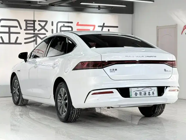 BYD Qin PLUS — Фото автомобиля 4